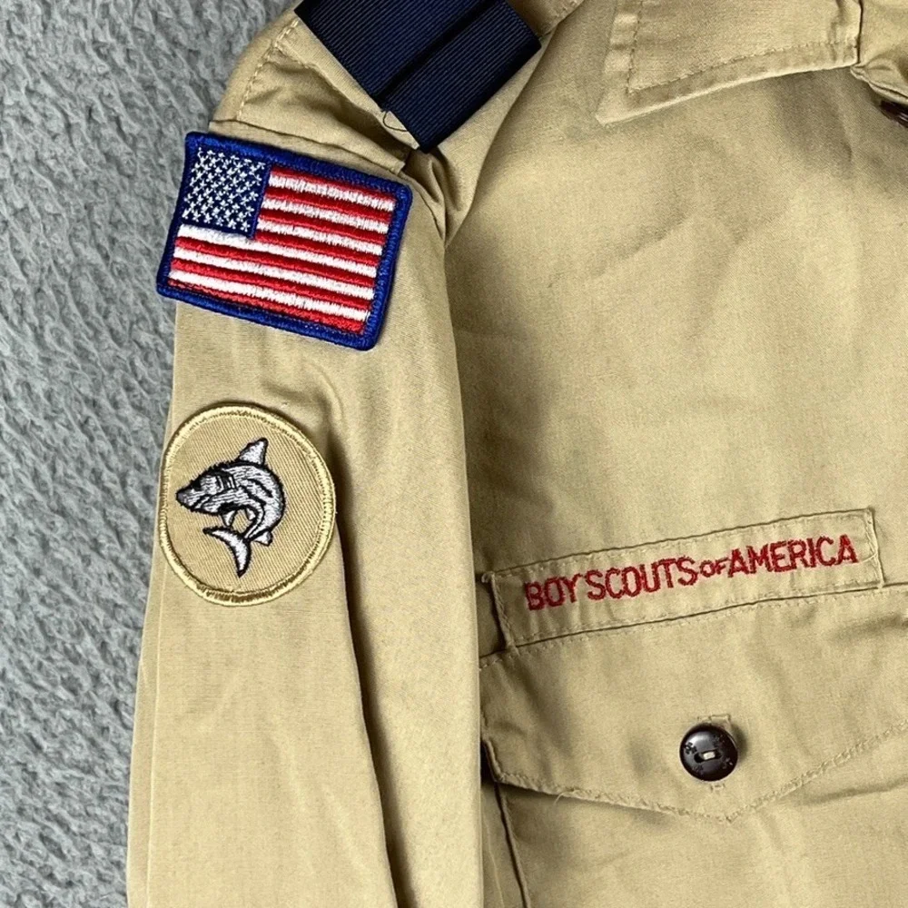 Official Boy Scouts of America BSA Shirt Mens Medium Long Sleeve Sewn on patches